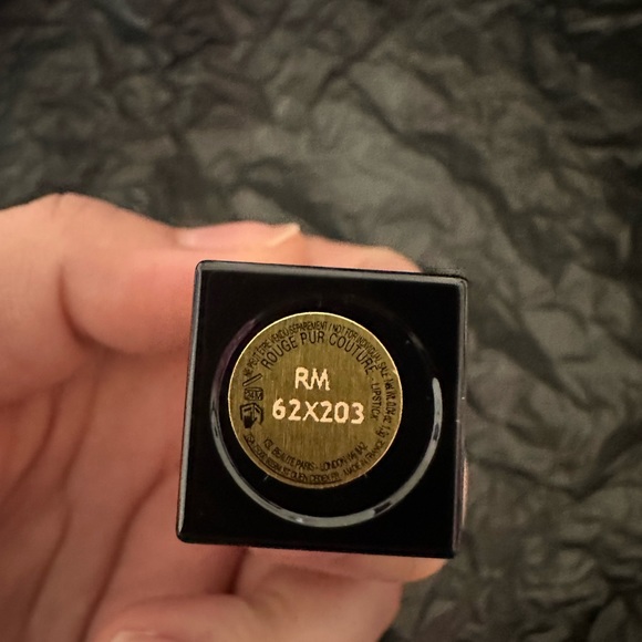 Mini Rouge Pur Couture Satin Lipstick in classic red ๐ - Picture 6 of 6